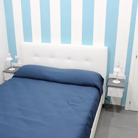 Aparthotel Opera Home Suits *