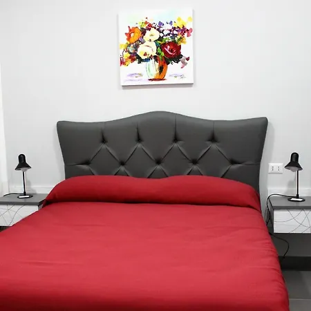 Apart-hotel Opera Home Suits *